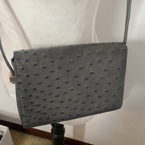 Cape Cobra Gray Leather Ostrich Print Vintage Crossbody Bag. MCB3014E - Picture 14 of 15